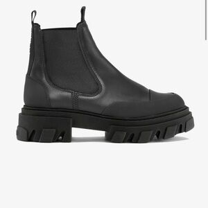 GANNI Cleated Low Chelsea Boots